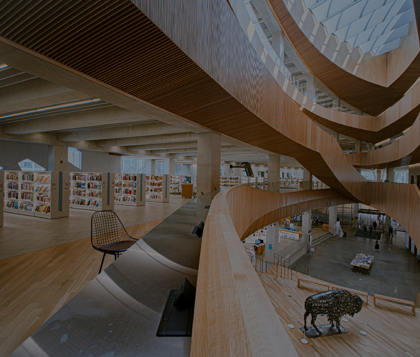 关键词：智慧园区，，公共空间设计，，，数字化场馆，，，，深圳市鸿宝科技;描述：深圳市鸿宝科技智慧园区解决方案中的现代化公共空间，，，，体现数字化场馆设计理念